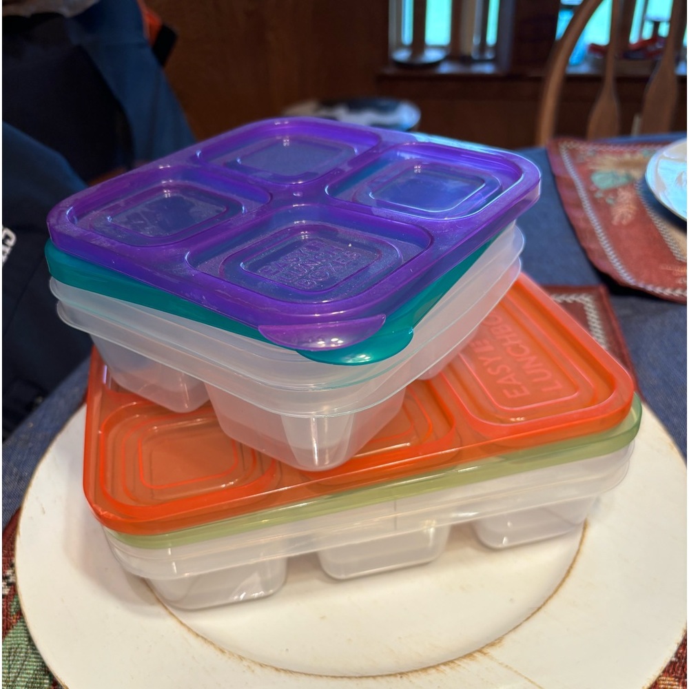 Meal prep kits, snack containers, craft projects.